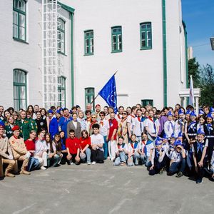 Зажечь огонь в глазах детей, открыть их способности, привлечь к нужному делу.